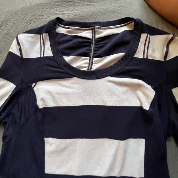 lululemon striped long sleeve - Picture 1 of 4